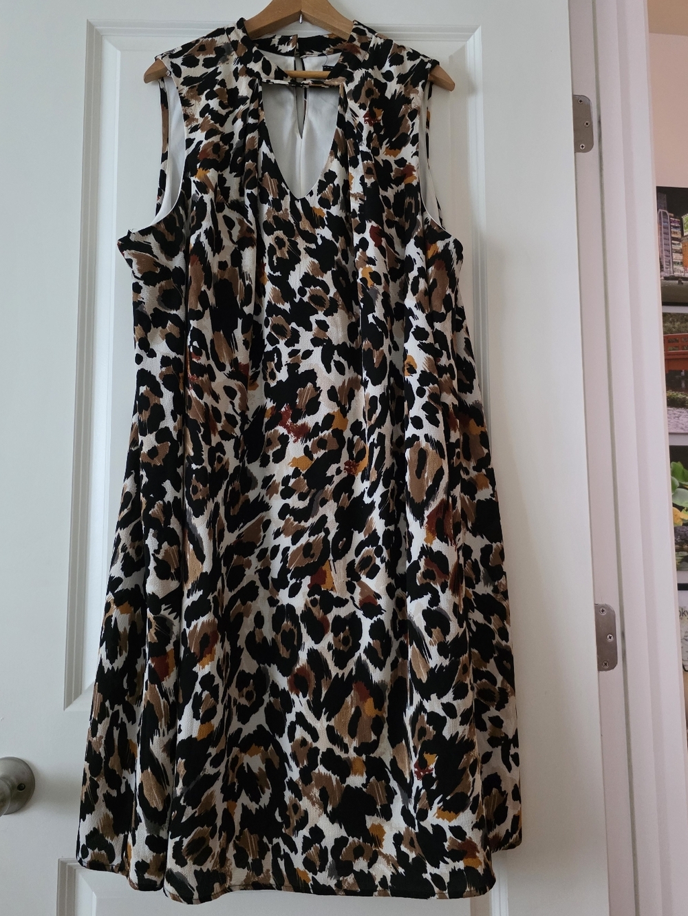 Lux II Leopard Print High Neck Keyhole Dress Knee Length Boho Chic Womens 20